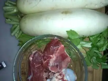 Make radish bone soup step 0
