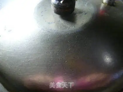 Make Pepper chopping pig hoof step 3