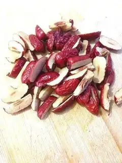 Make Red date soy sauce step 1