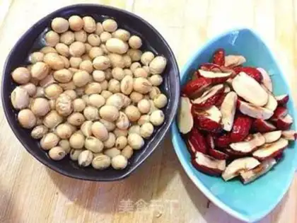 Make Red date soy sauce step 2