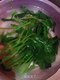 Make Peanuts and spinach step 2