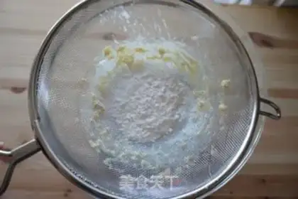 Make Red velvet cupcakes step 3