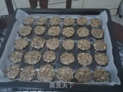 Make Red sugar oatmeal cookies step 4