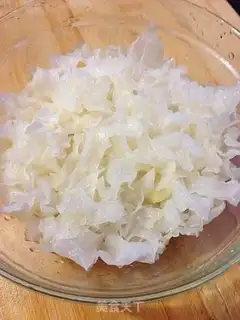 Make Peach glue, silver cranberry soup step 0