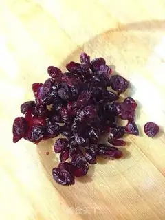 Make Peach glue, silver cranberry soup step 2