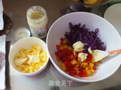 Make A multi-coloured dragon fruit sandwich step 2