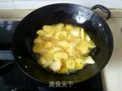Make Curry potato chicken step 4