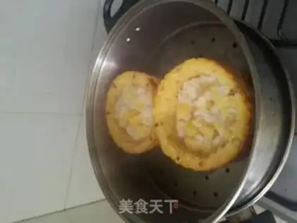 Make Pineapple rice step 2