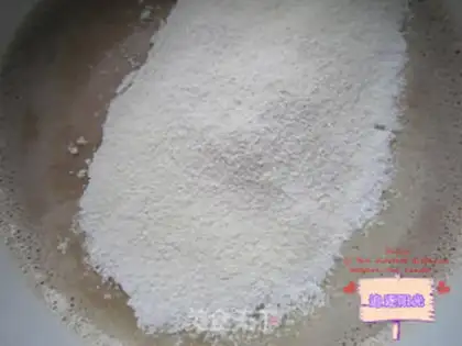 Make Chocolate yolk pie step 2