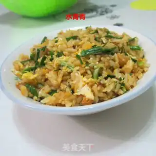 Make Garlic fried rice step 9