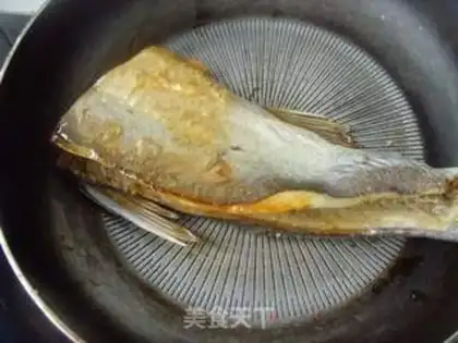 Make Spicy white fish step 1