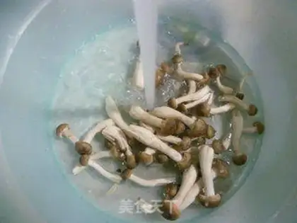 Make Crab-fruit noodles step 3