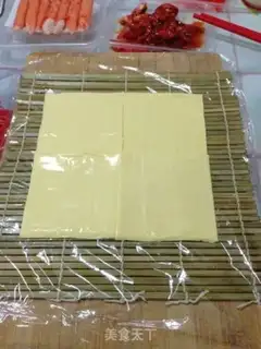 Make Cheese sushi step 3