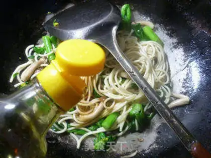 Make Crab-fruit noodles step 8