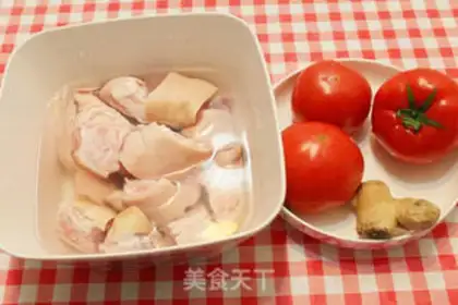 Make Tomato pig hoof soup step 0