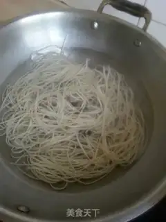 Make Old Beijing noodles step 4