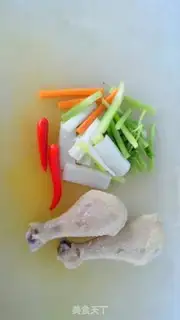 Make Red oiler tore a chicken leg step 0