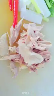 Make Red oiler tore a chicken leg step 1