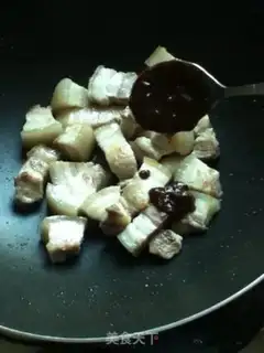 Make Cola sauce, red meat step 3