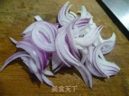Make Onion celery fried eggs step 2