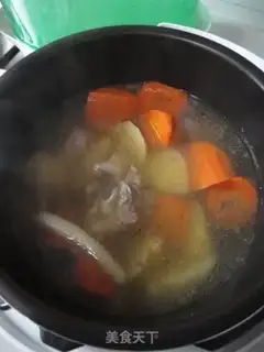 Make Carrot potato bone soup step 5