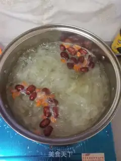 Make Sugar-cracker-tree silver ear soup step 5