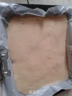 Make A giraffe roll step 4