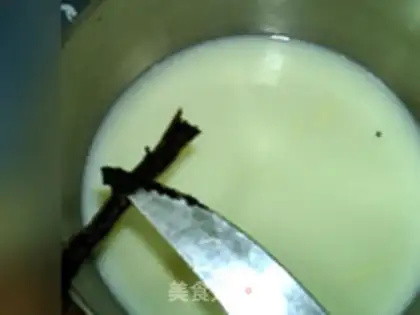 Make Vanilla mousse cake step 3