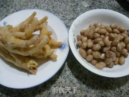 Make The peanuts burn their claws step 0