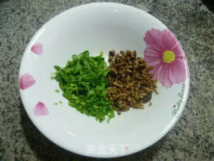 Make Chestnut mushroom eggcake step 2