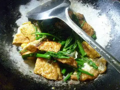 Make Fry-fried eggs step 9