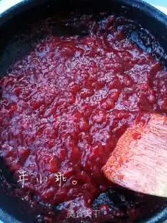 Make Homemade strawberry sauce step 5