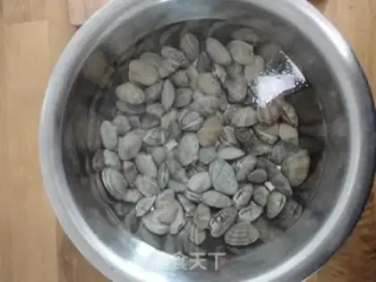 Make Cracking eggs step 0