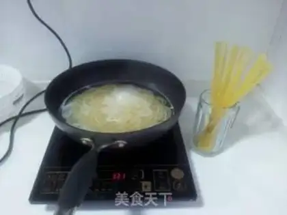 Make Chinese pasta step 0