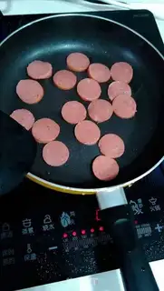Make Fresh ham pizza step 7