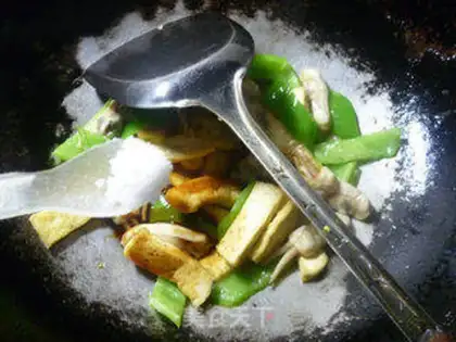 Make Pyramid tofu step 13