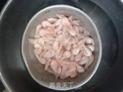 Make Five-flavored rice shrimp step 1