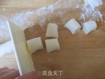 Make Swan snacks step 5