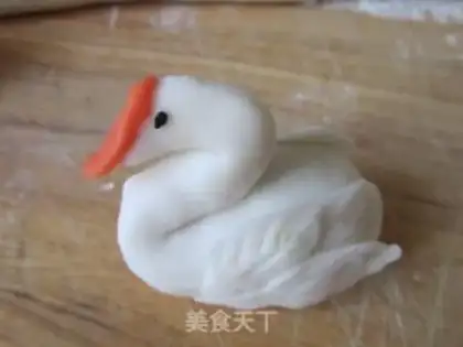 Make Swan snacks step 16