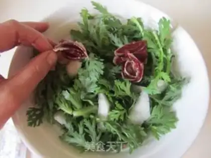 Make Ham and artemisinin fruit salad step 3