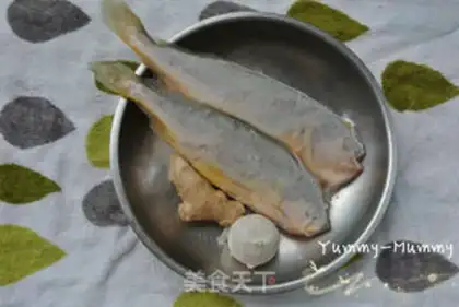 Make Creamed yellow fish step 0