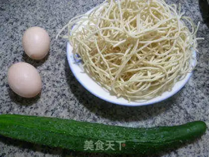 Make Plumb egg noodles step 0