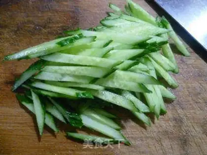Make Plumb egg noodles step 2