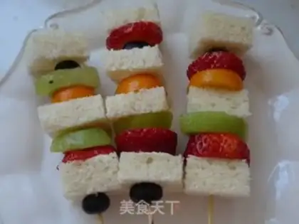 Make Vegetable and fruit series sandwiches step 6