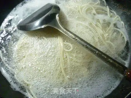 Make Plumb egg noodles step 5