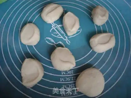 Make Sailor bun step 8