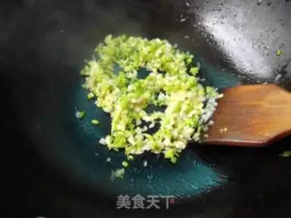 Make Shrimp pretzels with red rice step 3
