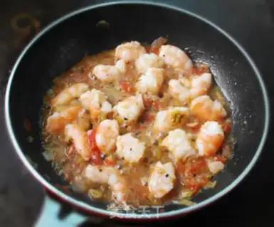 Make Shrimp pretzels with red rice step 9