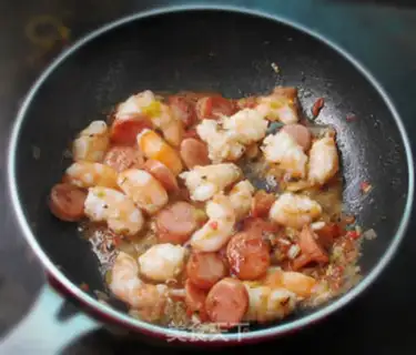 Make Shrimp pretzels with red rice step 10