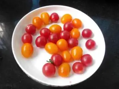 Make A salad warmed by the fruit step 1
